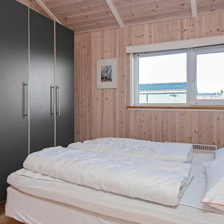Holiday home 6 Person In *