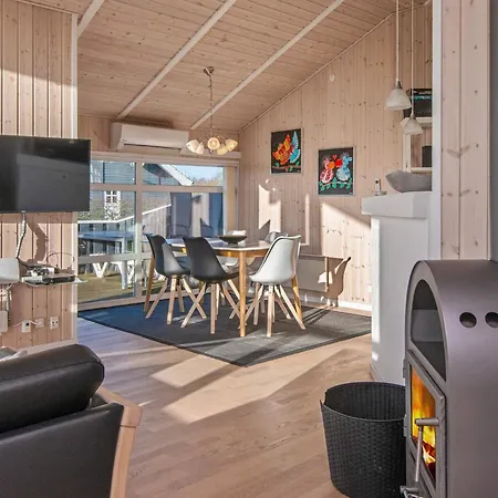 6 Person In Feriehus Tarm