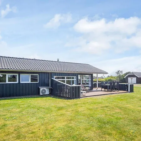 Holiday home 4 Star In